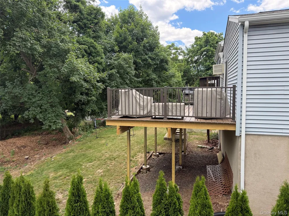 14 Deane Place Larchmont, NY 10538
