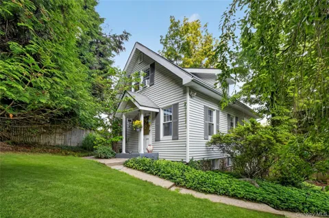 2 Bayview Terrace