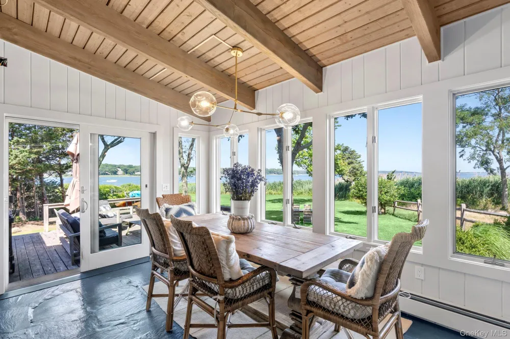 21 Breeze Hill Road East Hampton, NY 11937