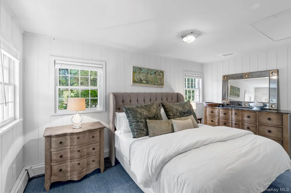 21 Breeze Hill Road East Hampton, NY 11937