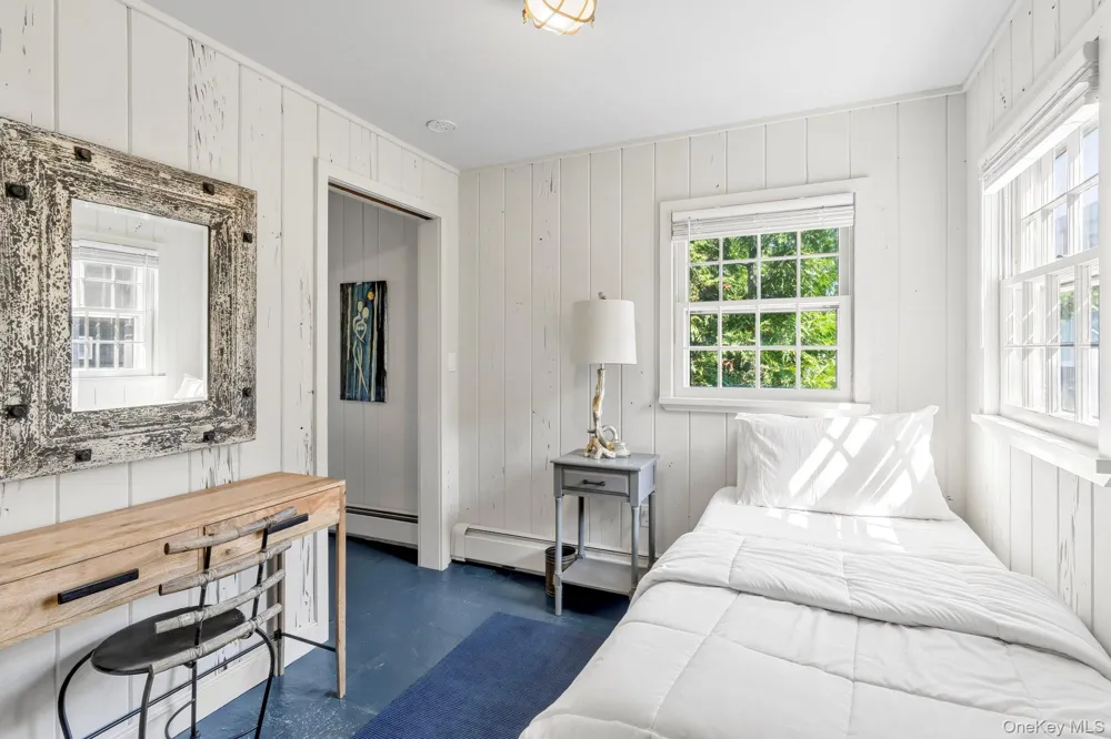 21 Breeze Hill Road East Hampton, NY 11937