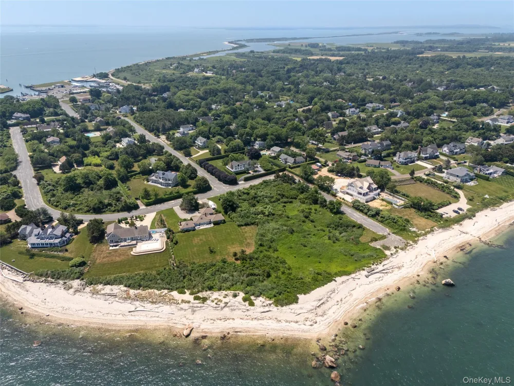 1890 Lands End Road Orient Point, NY 11957