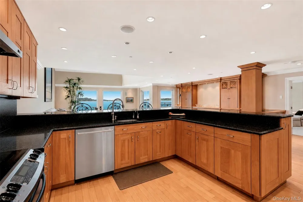 401 Harbor Cove Piermont, NY 10968