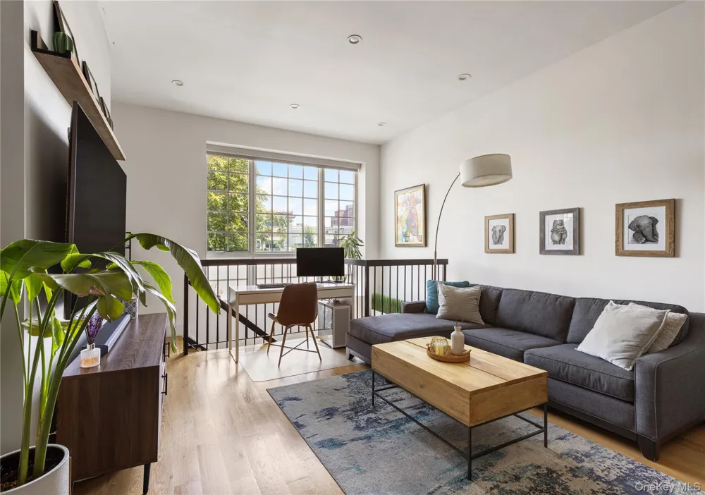 5-30 47th Avenue #1A Long Island City, NY 11101