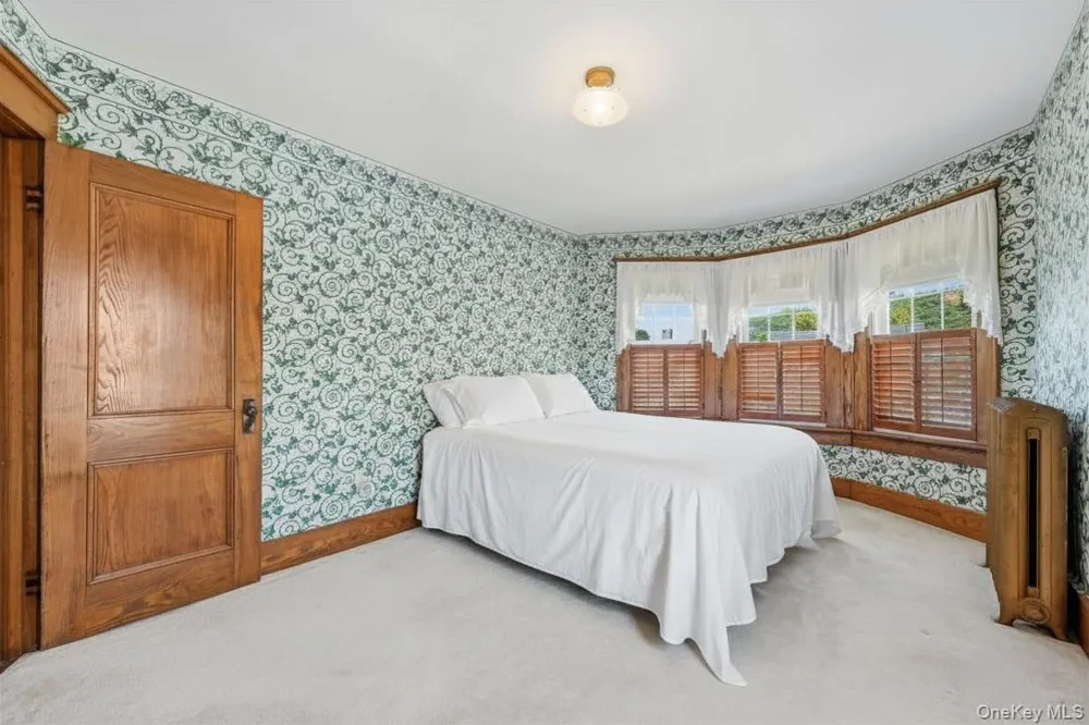 17 Kellogg Avenue Port Jervis, NY 12771