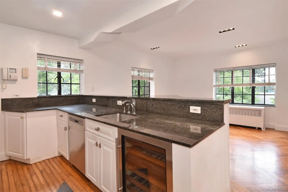 915 Wynnewood Road #A3 Pelham, NY 10803