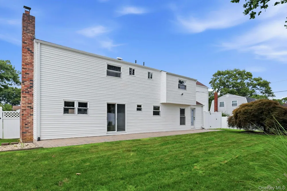 26 King Street Port Jefferson Station, NY 11776