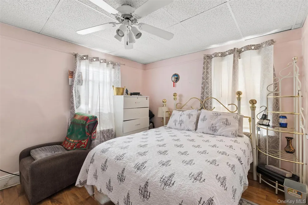 112-17 201st Street Saint Albans, NY 11412