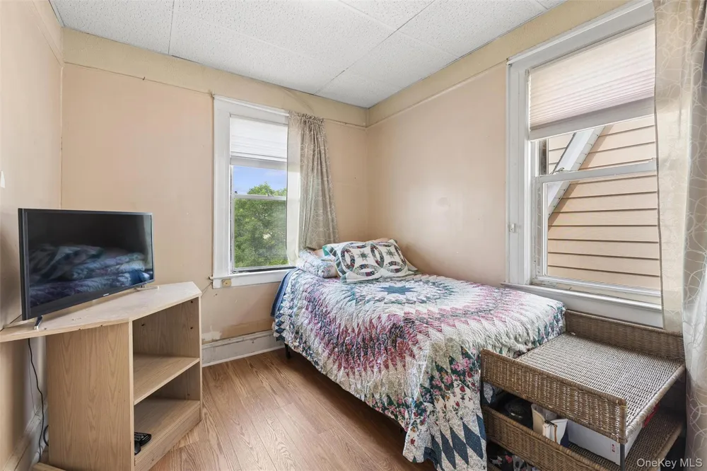 112-17 201st Street Saint Albans, NY 11412