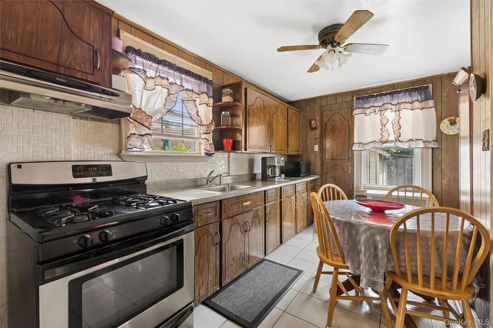 112-17 201st Street Saint Albans, NY 11412