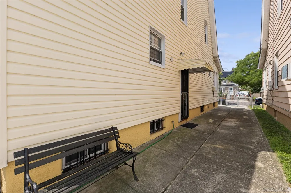 112-17 201st Street Saint Albans, NY 11412
