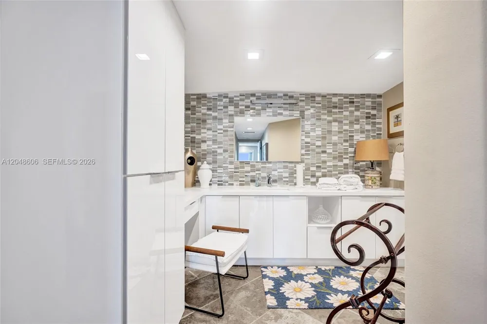 9225 Collins Ave #1402 Surfside, FL 33154