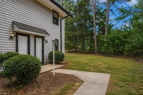 4000 S Bend Drive #109