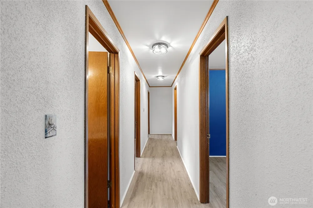 236 E Woodhill Avenue Westport, WA 98595