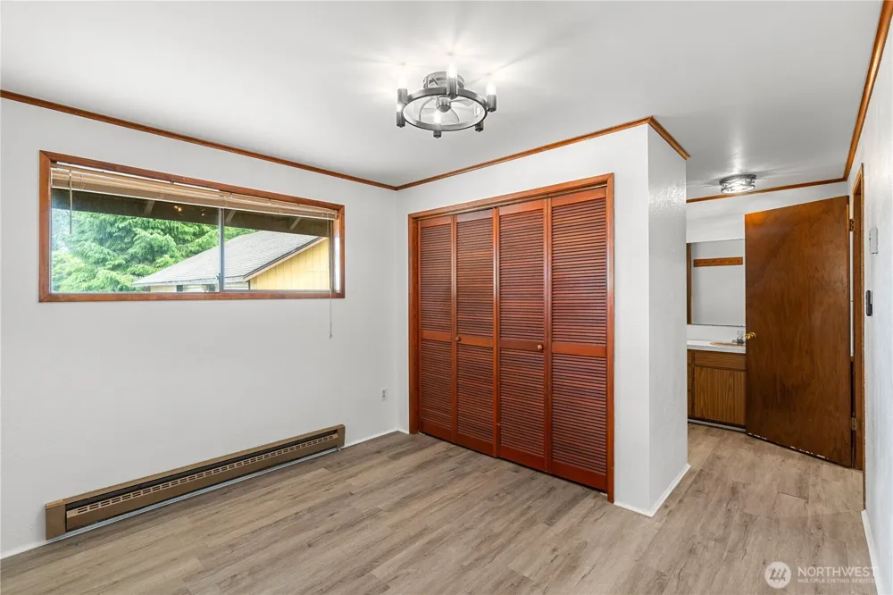 236 E Woodhill Avenue Westport, WA 98595