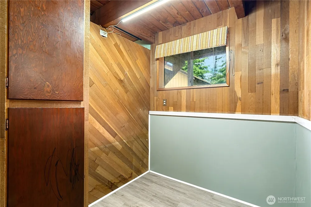 236 E Woodhill Avenue Westport, WA 98595