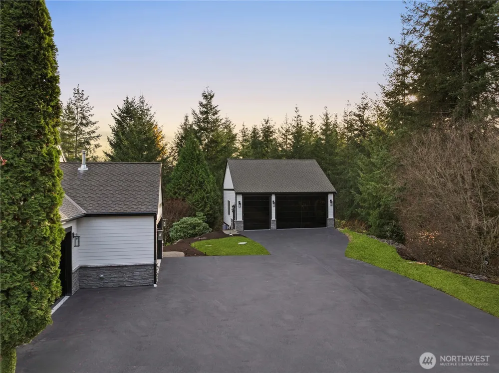 22439 SE 313th Place Black Diamond, WA 98010