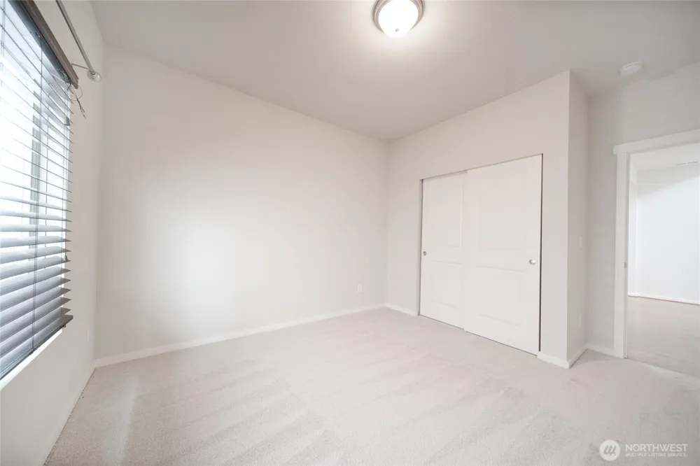 4241 R STREET NE Auburn, WA 98002