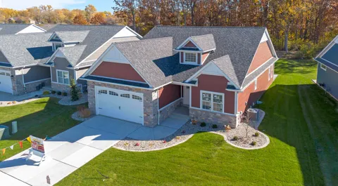 12707 Creekside Drive