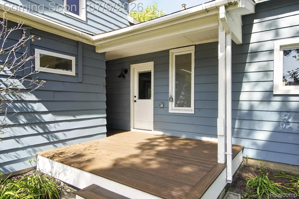 714 Atlantic Street Milford Village, MI 48381