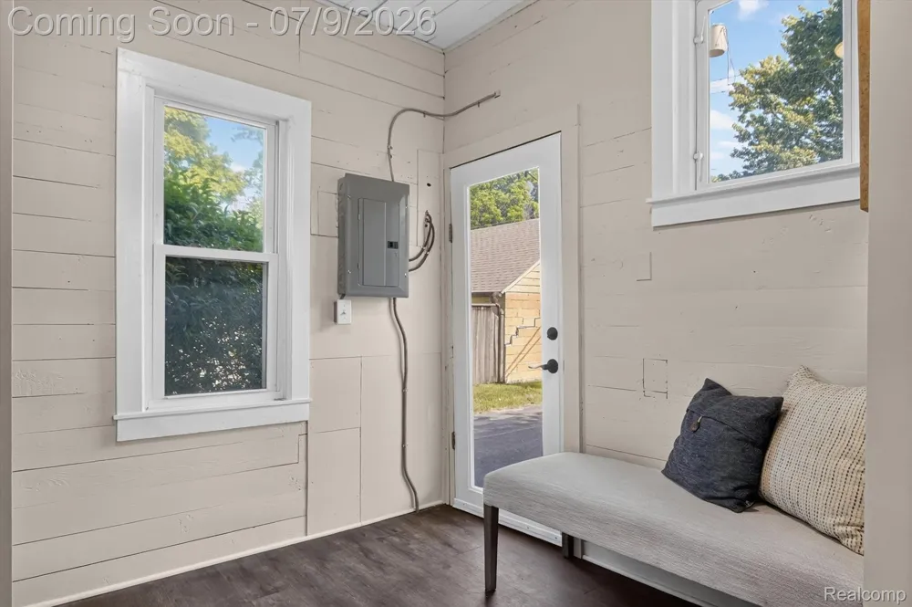 714 Atlantic Street Milford Village, MI 48381