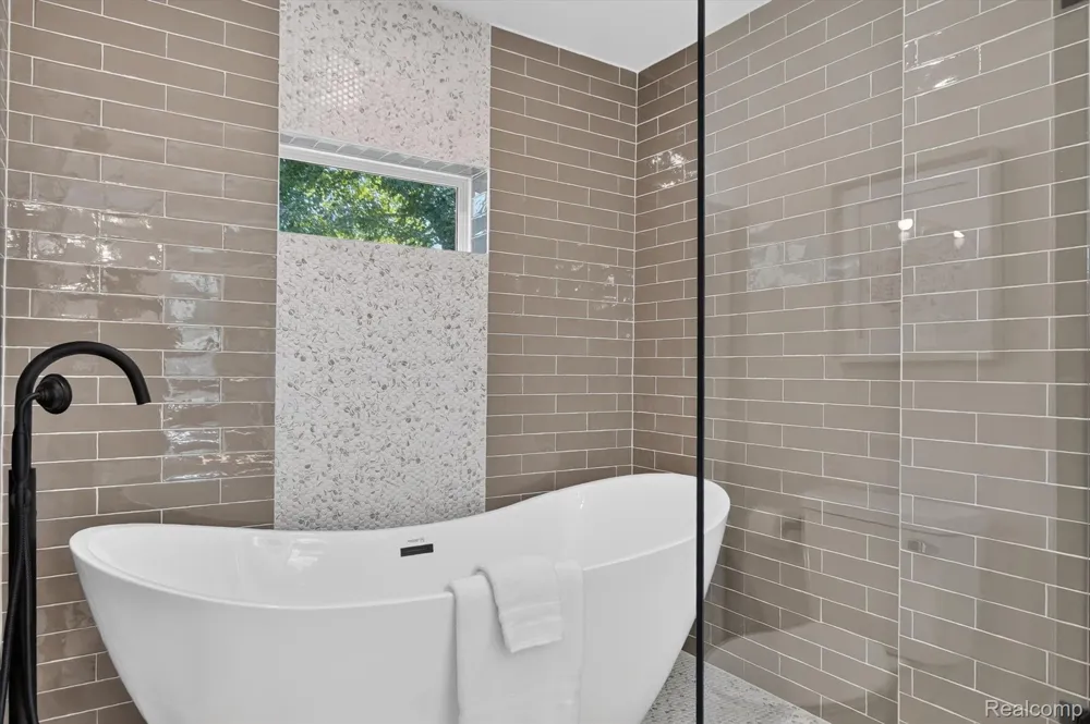 714 Atlantic Street Milford Village, MI 48381