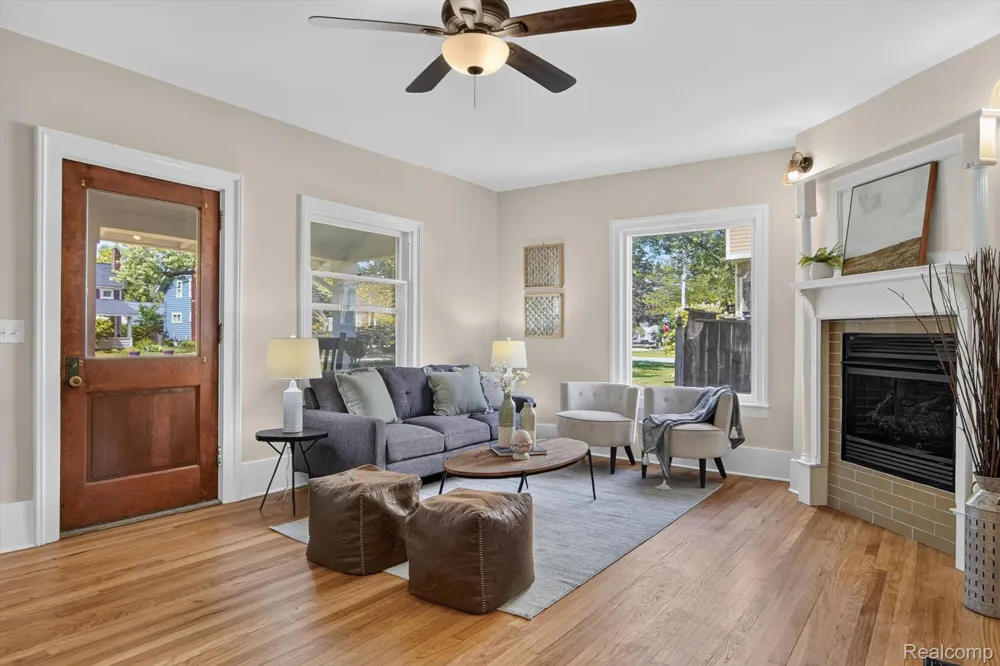 714 Atlantic Street Milford Village, MI 48381
