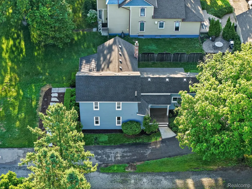 714 Atlantic Street Milford Village, MI 48381
