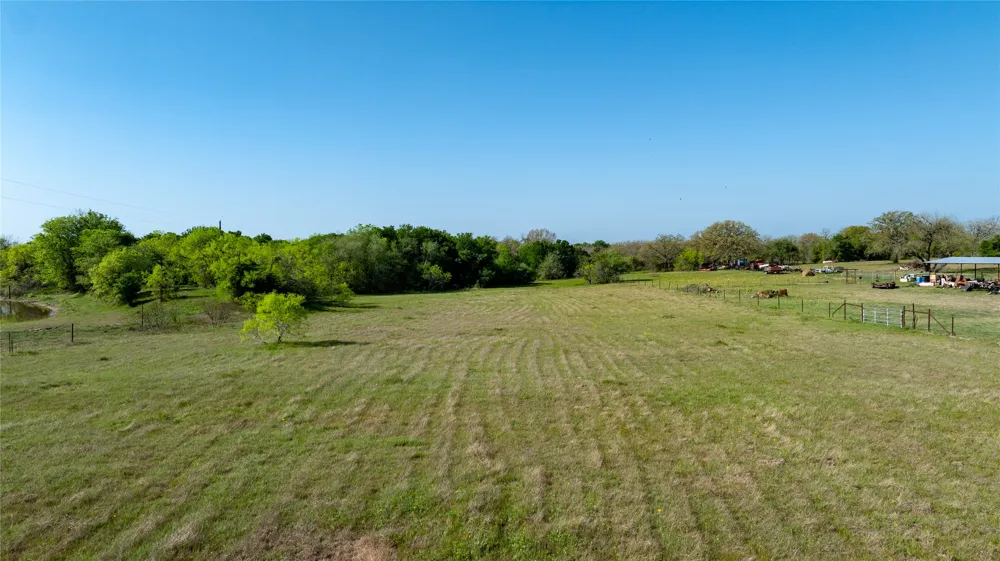 6575 Taylorsville Road Dale, TX 78616