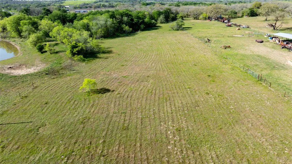 6575 Taylorsville Road Dale, TX 78616