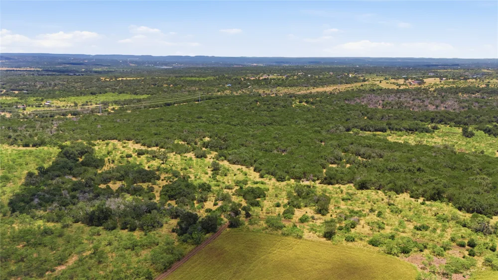 3118 CR 404 ROAD Spicewood, TX 78669