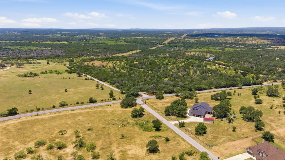 3118 CR 404 ROAD Spicewood, TX 78669