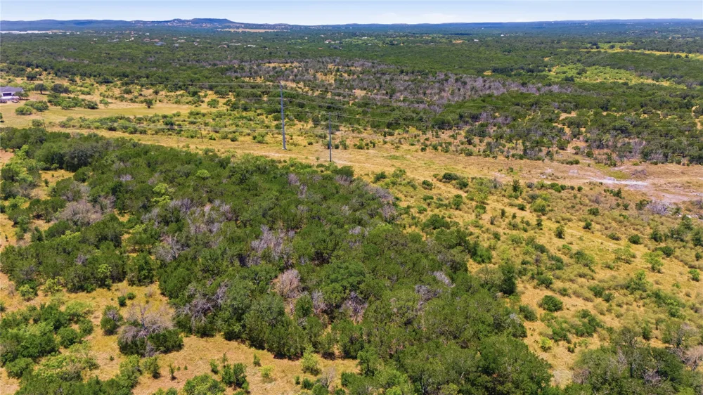 3118 CR 404 ROAD Spicewood, TX 78669