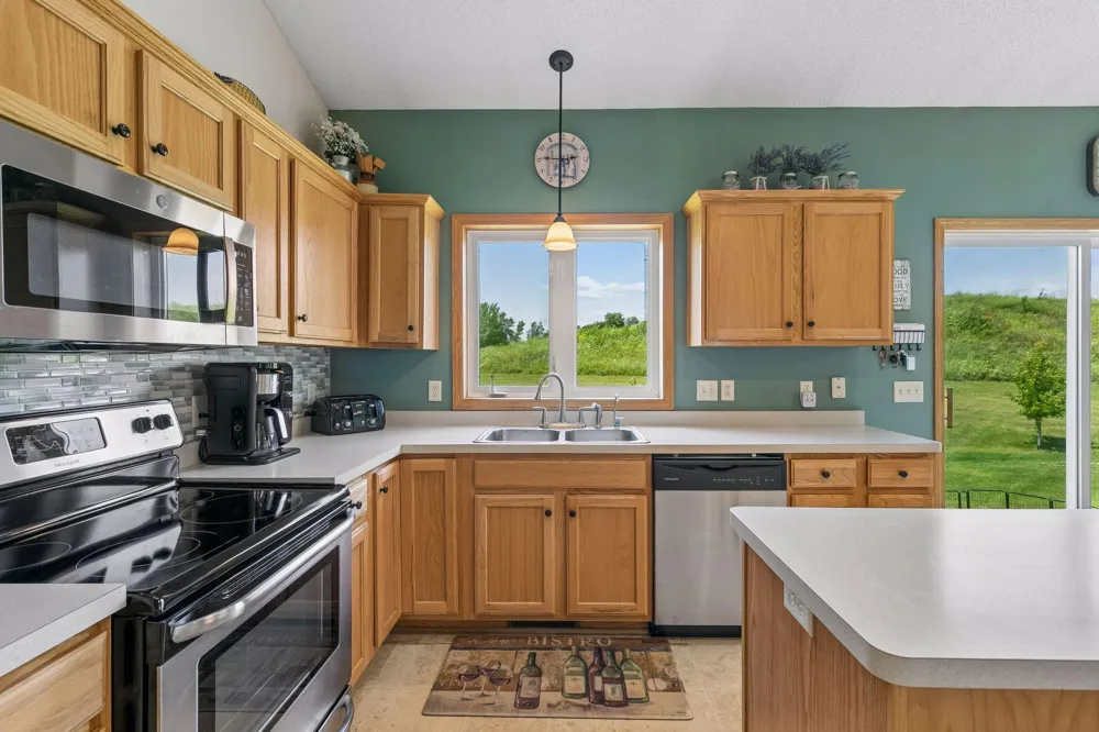 1302 Prairie Street NW Montgomery, MN 56069