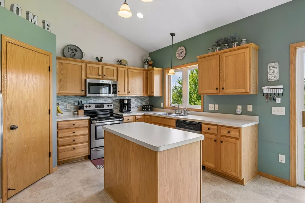 1302 Prairie Street NW Montgomery, MN 56069