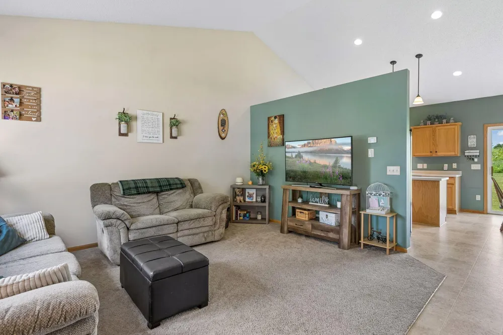 1302 Prairie Street NW Montgomery, MN 56069