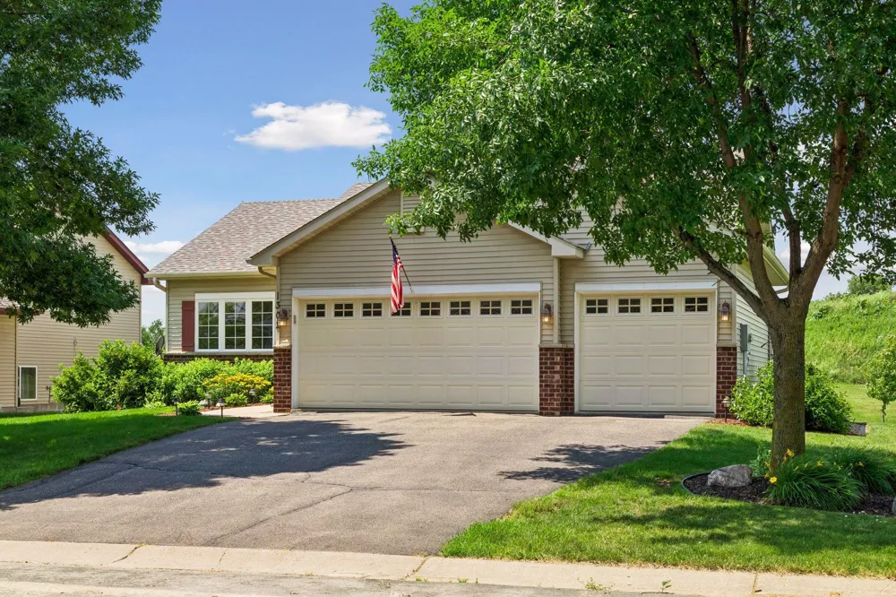 1302 Prairie Street NW Montgomery, MN 56069