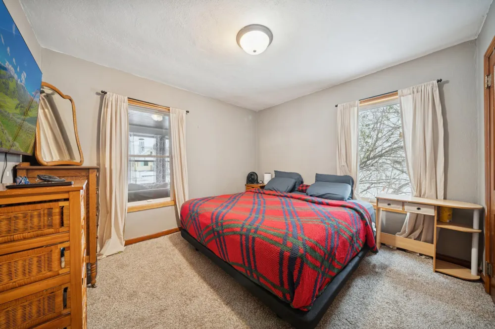 704 Broadway Street Cleveland, MN 56017