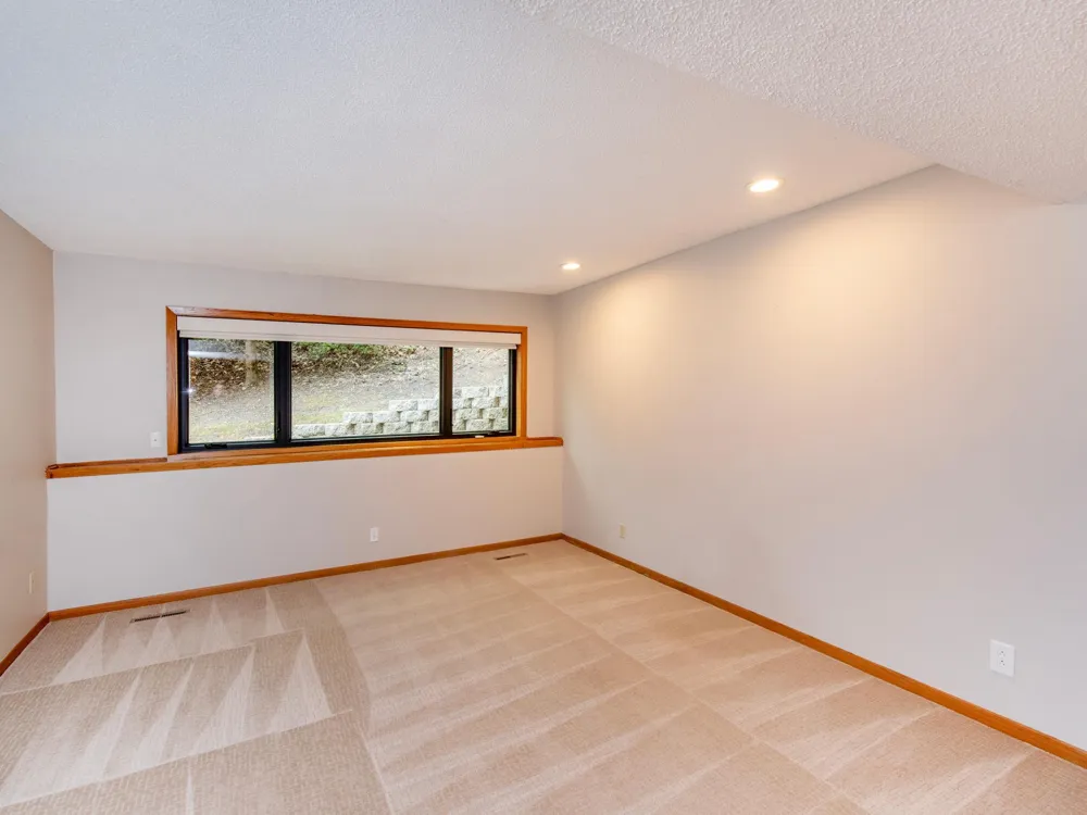 13900 Hill Ridge Drive Hopkins, MN 55305