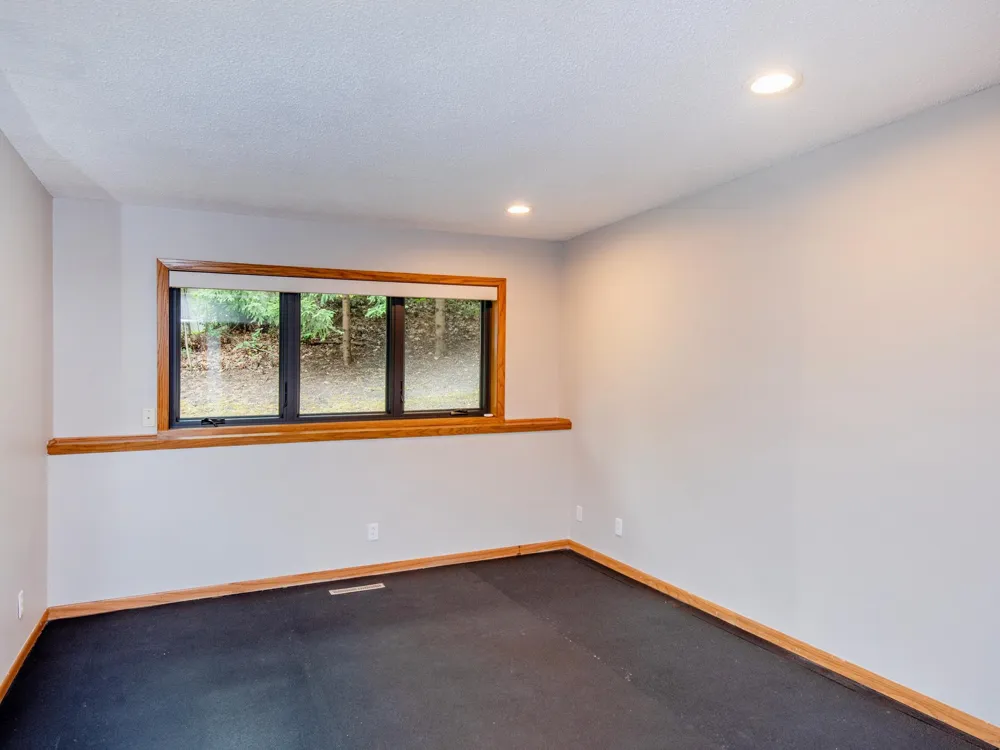 13900 Hill Ridge Drive Hopkins, MN 55305
