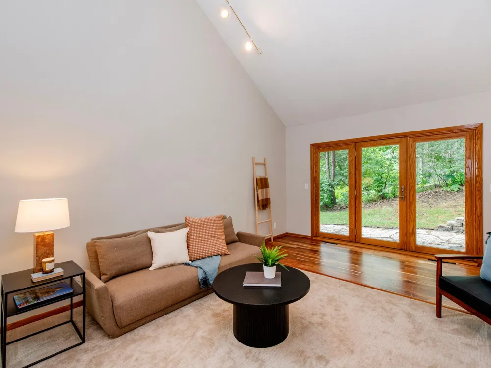 13900 Hill Ridge Drive Hopkins, MN 55305