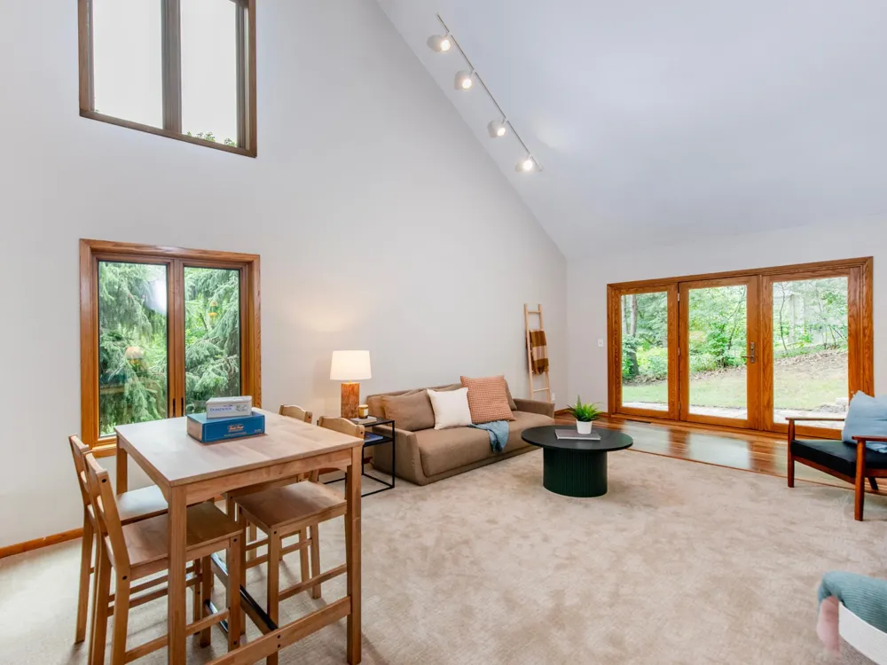 13900 Hill Ridge Drive Hopkins, MN 55305