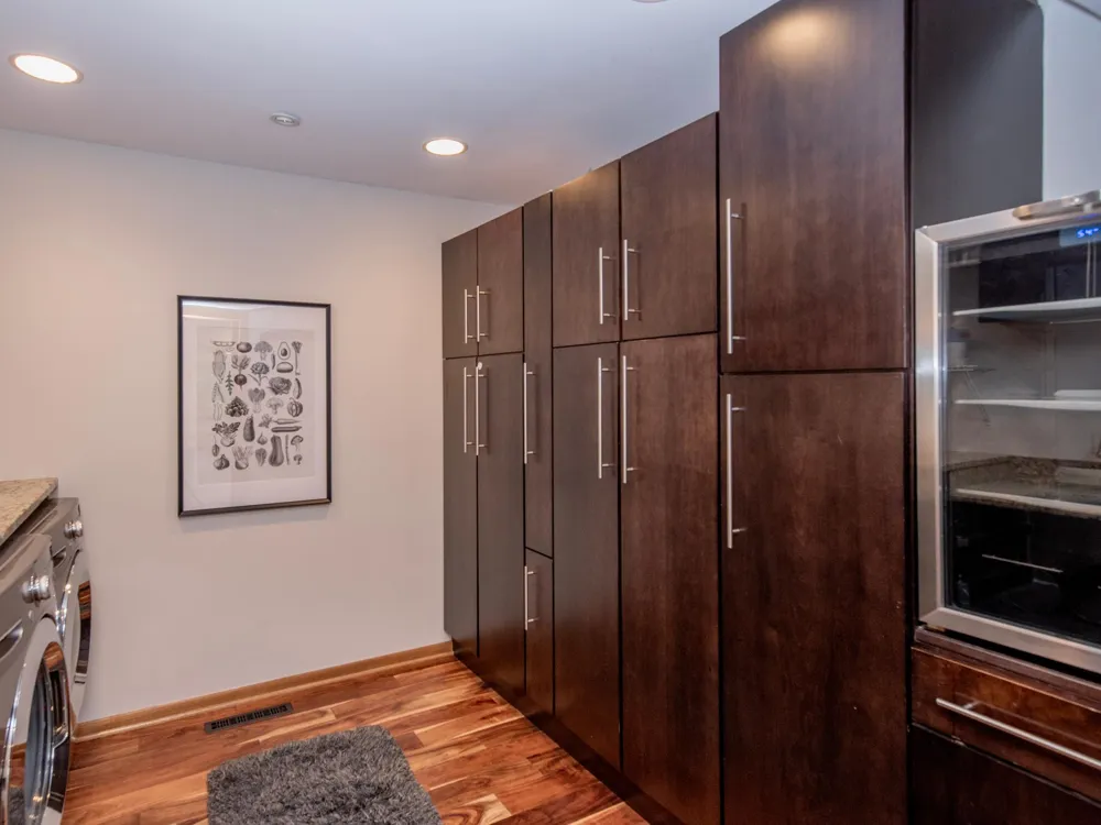 13900 Hill Ridge Drive Hopkins, MN 55305