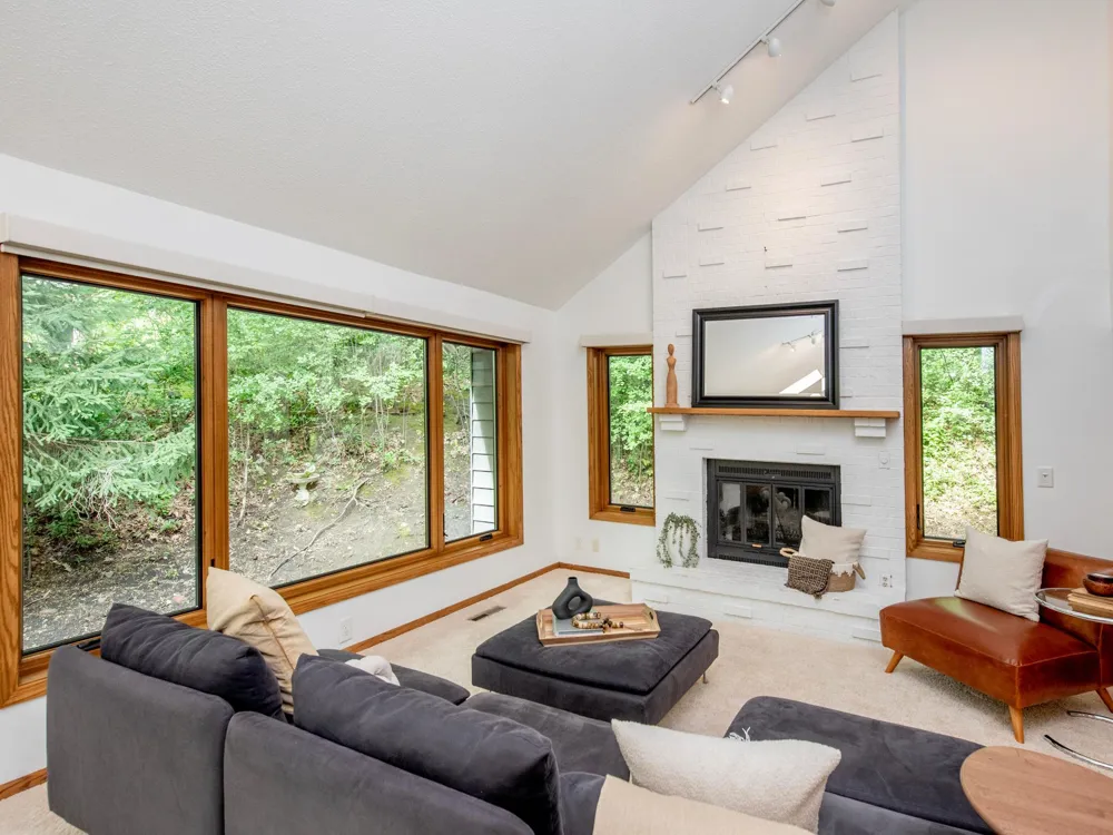 13900 Hill Ridge Drive Hopkins, MN 55305