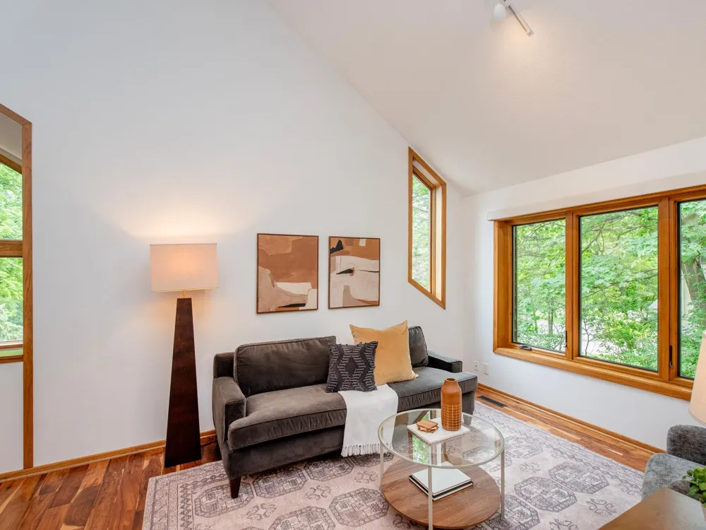 13900 Hill Ridge Drive Hopkins, MN 55305