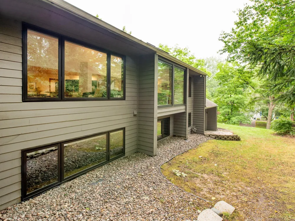 13900 Hill Ridge Drive Hopkins, MN 55305