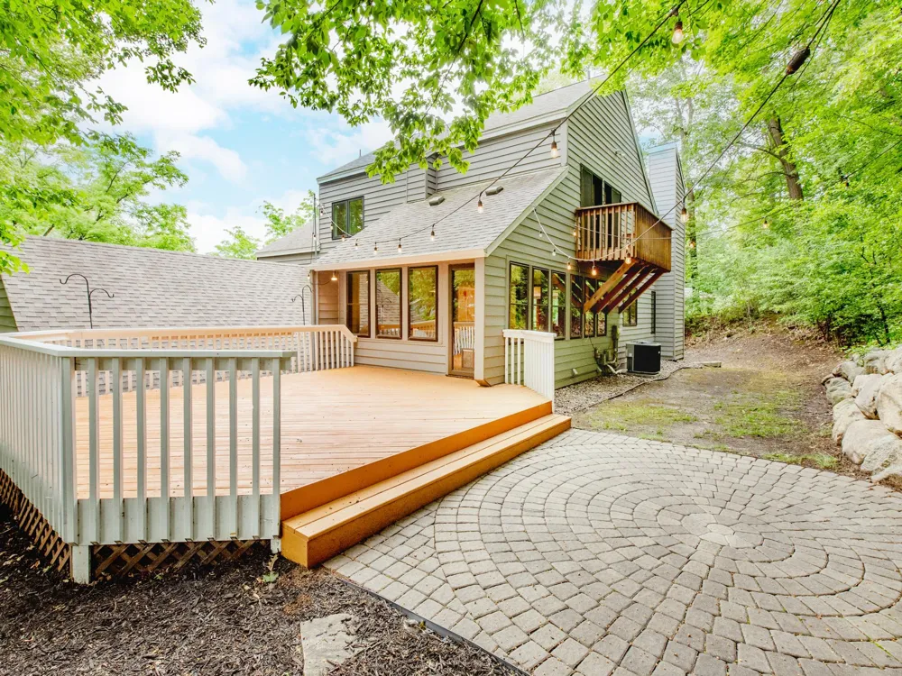 13900 Hill Ridge Drive Hopkins, MN 55305