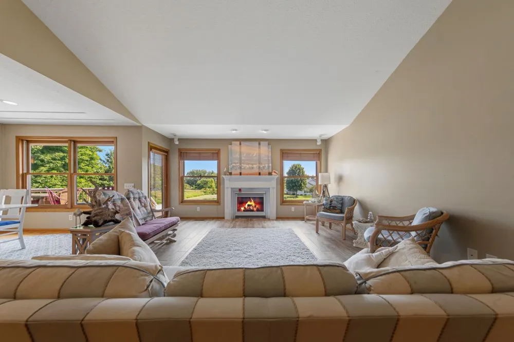 1524 Creek Lane Northfield, MN 55057