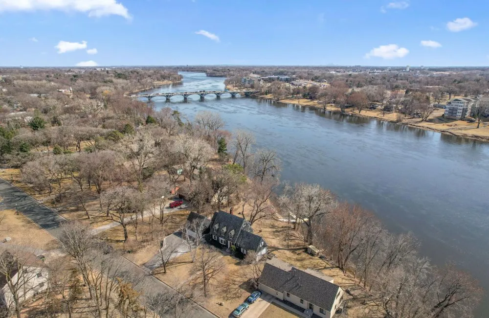 512 Rice Street Anoka, MN 55303