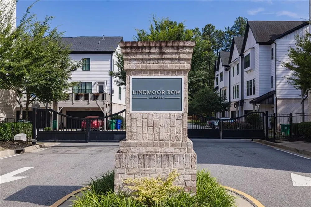 3176 Kincaid Drive Decatur, GA 30033